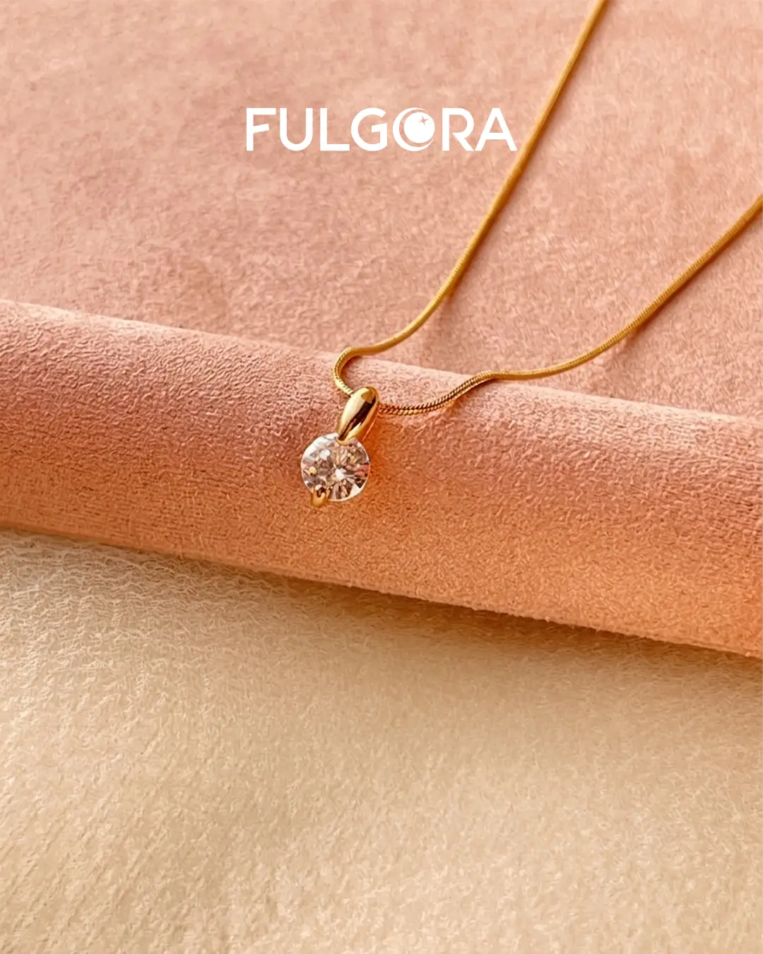 Collar de Cadena tipo serpiente con colgante redondo enchapado en oro