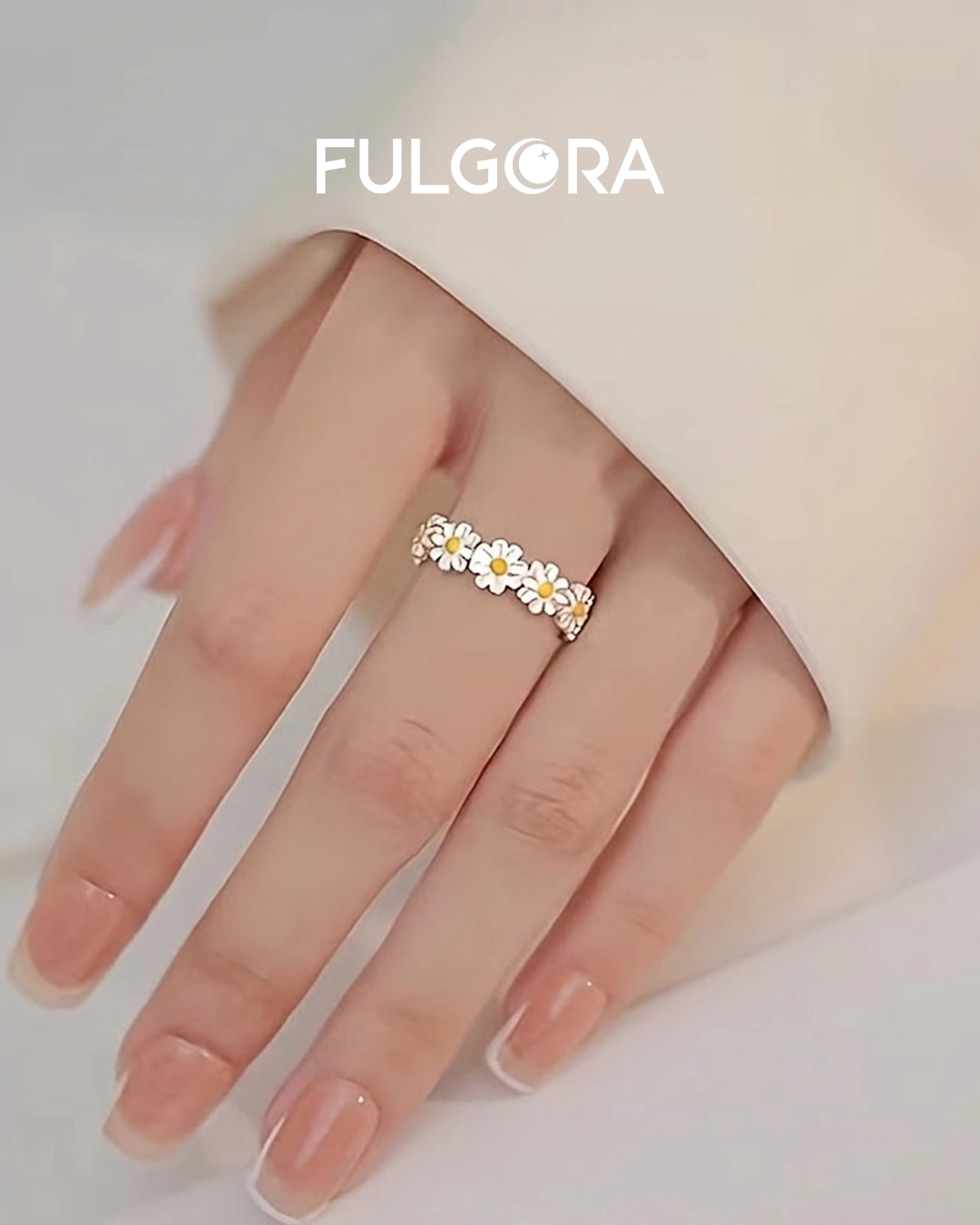 Anillo minimalista margarita floral