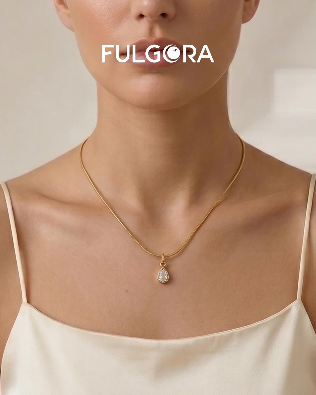 Collar Minimalista Gota de Agua - Oro y Circonita