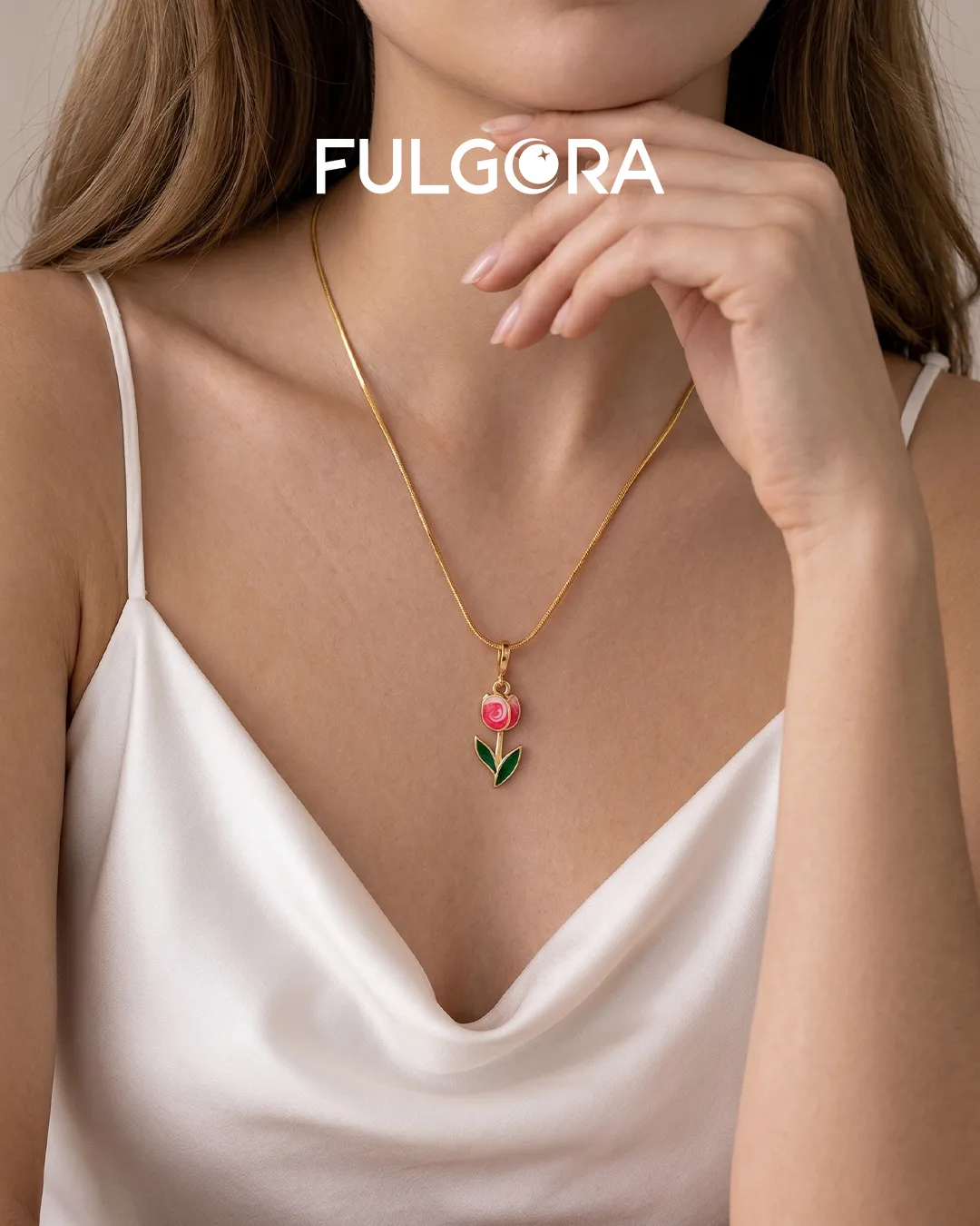 Collar con Colgante de Tulipán chapado en oro