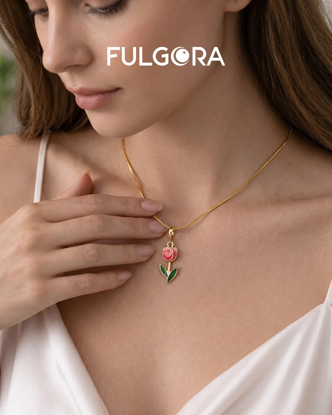 Collar con Colgante de Tulipán chapado en oro