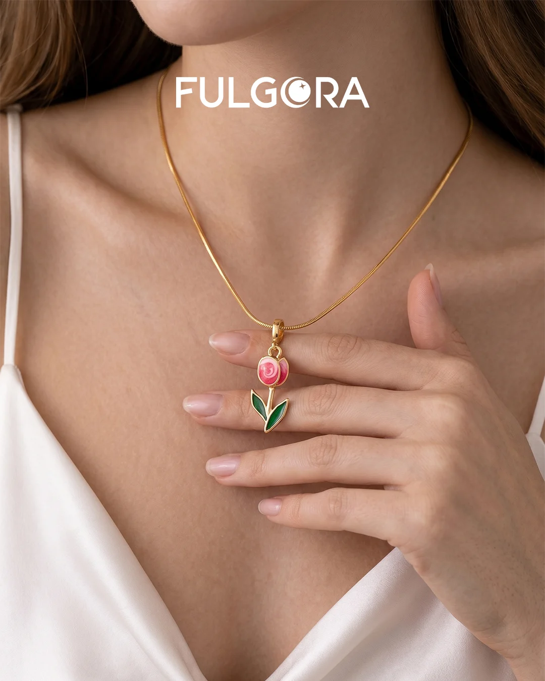 Collar con Colgante de Tulipán chapado en oro