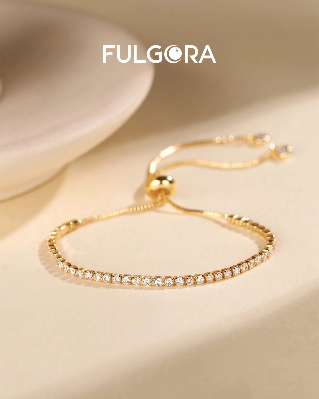 Pulsera de Tenis Minimalista - Oro y Circonitas Brillantes